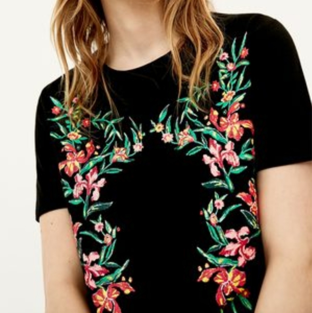 Zara Tee